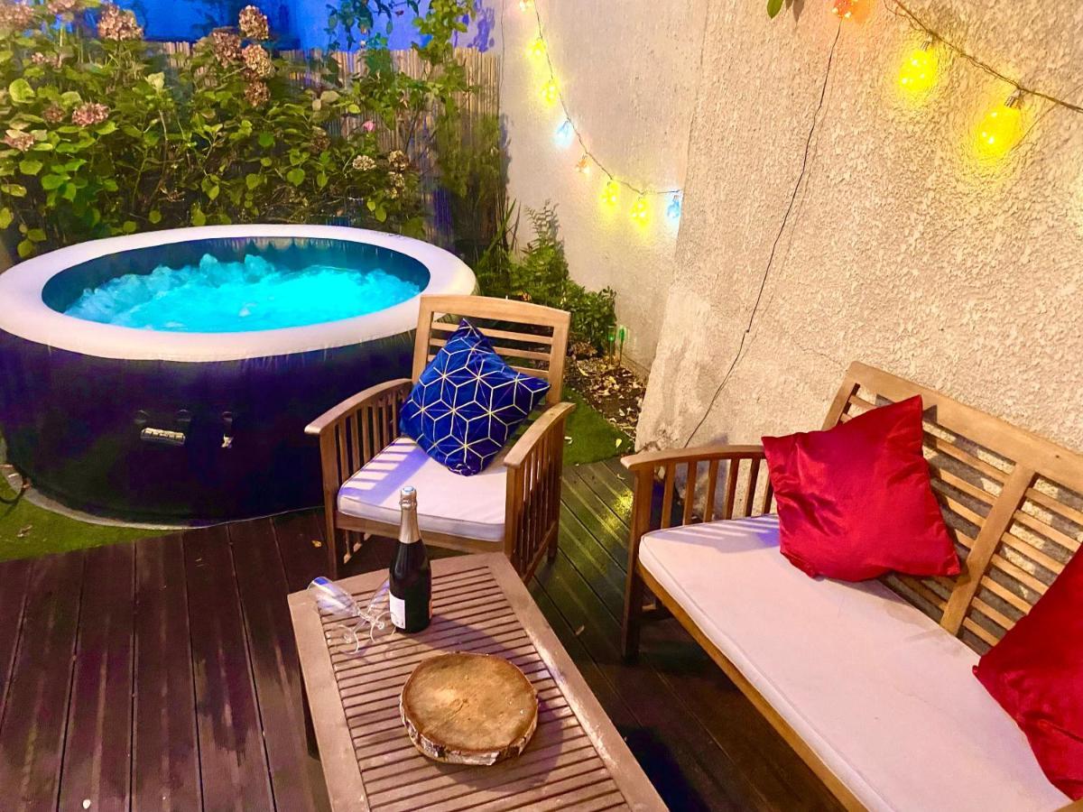 Magnifique Villa Avec Jacuzzi Au Pied Du Stade سان دوني المظهر الخارجي الصورة