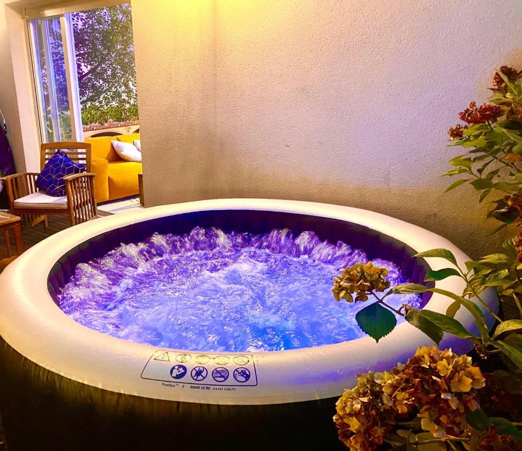 Magnifique Villa Avec Jacuzzi Au Pied Du Stade سان دوني المظهر الخارجي الصورة