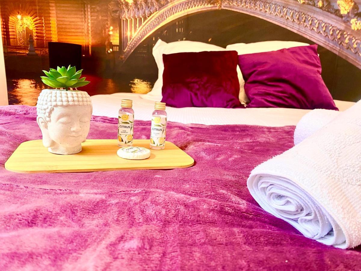 Magnifique Villa Avec Jacuzzi Au Pied Du Stade سان دوني المظهر الخارجي الصورة