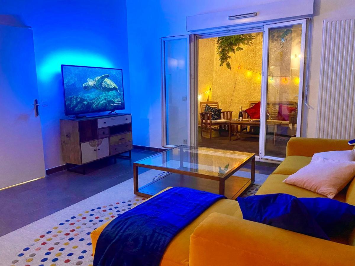 Magnifique Villa Avec Jacuzzi Au Pied Du Stade سان دوني المظهر الخارجي الصورة