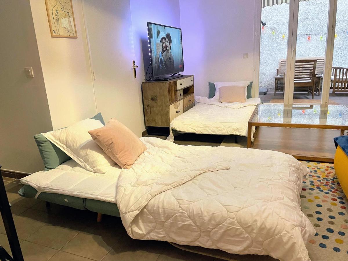 Magnifique Villa Avec Jacuzzi Au Pied Du Stade سان دوني المظهر الخارجي الصورة